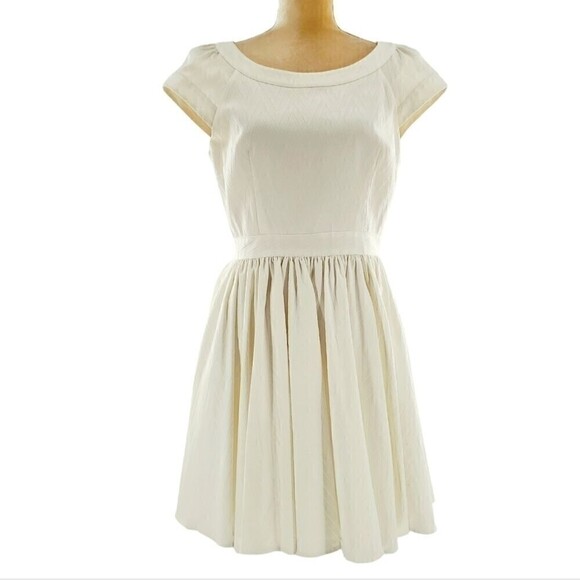 Rachel Zoe Lydia White Textured Cap Sleeve Open Back Pleated A-Line Dress - Picture 3 of 16